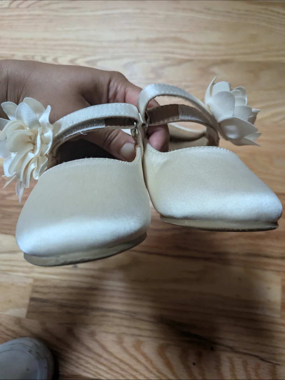 Kids Cream Mary Jane Flower Dress Shoes
